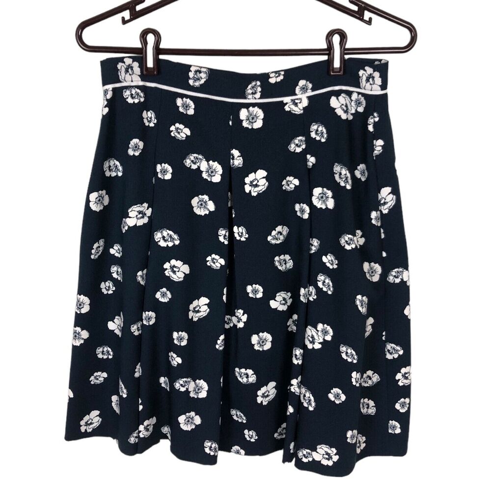 Brooks Brothers White Navy Blue Floral Pleated Skirt women's Size 4 - Picture 2 of 7